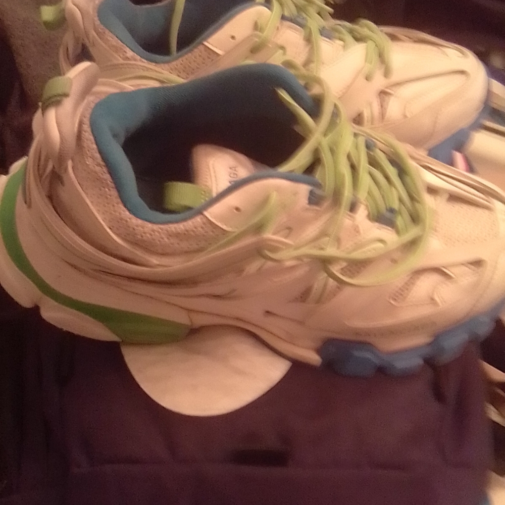 Balenciaga White and Lime Green Chunky Sneakers - Picture 2 of 4